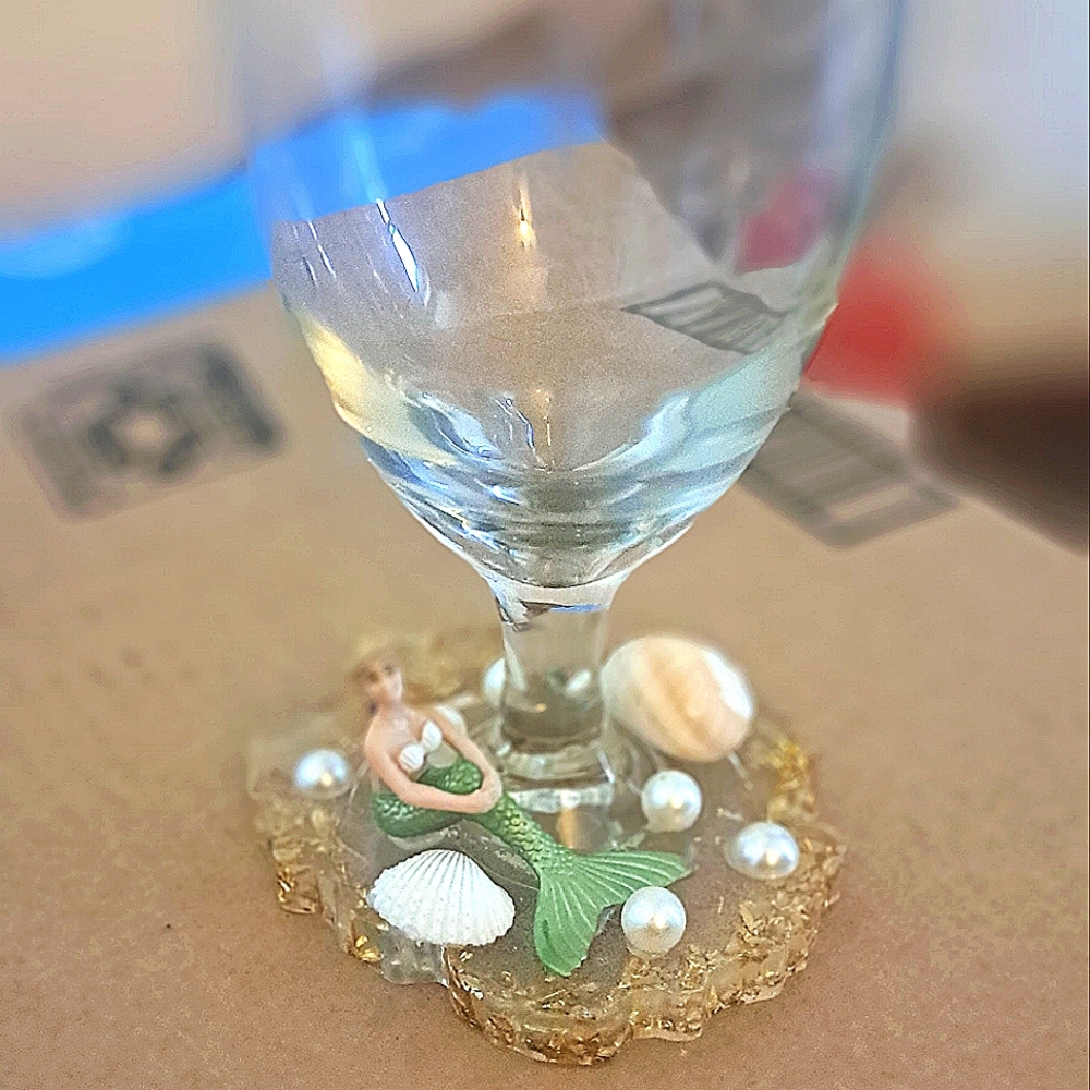 Custom wine glass